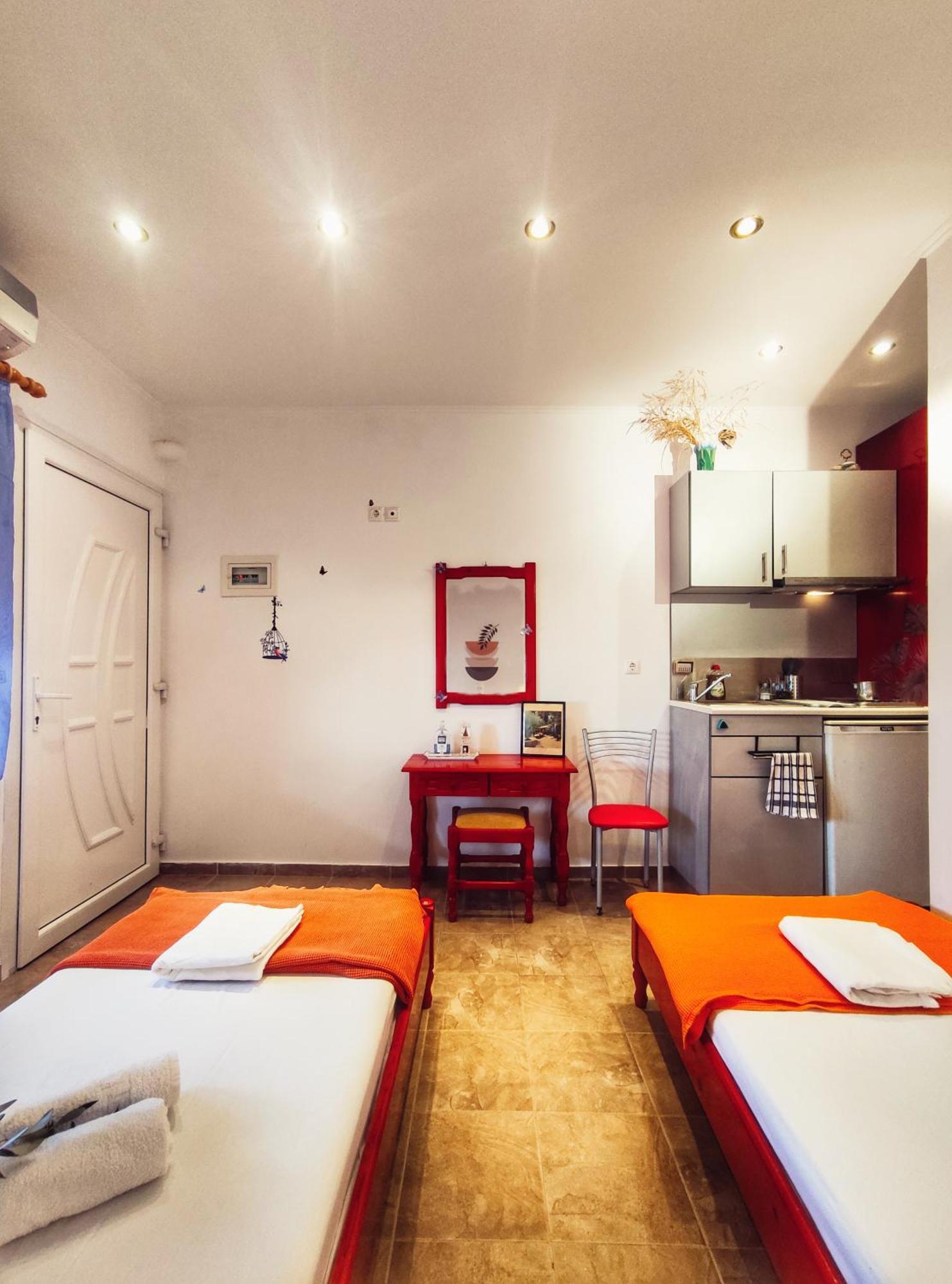 Rena'S Rooms Μελίντα Melinta Quarto foto