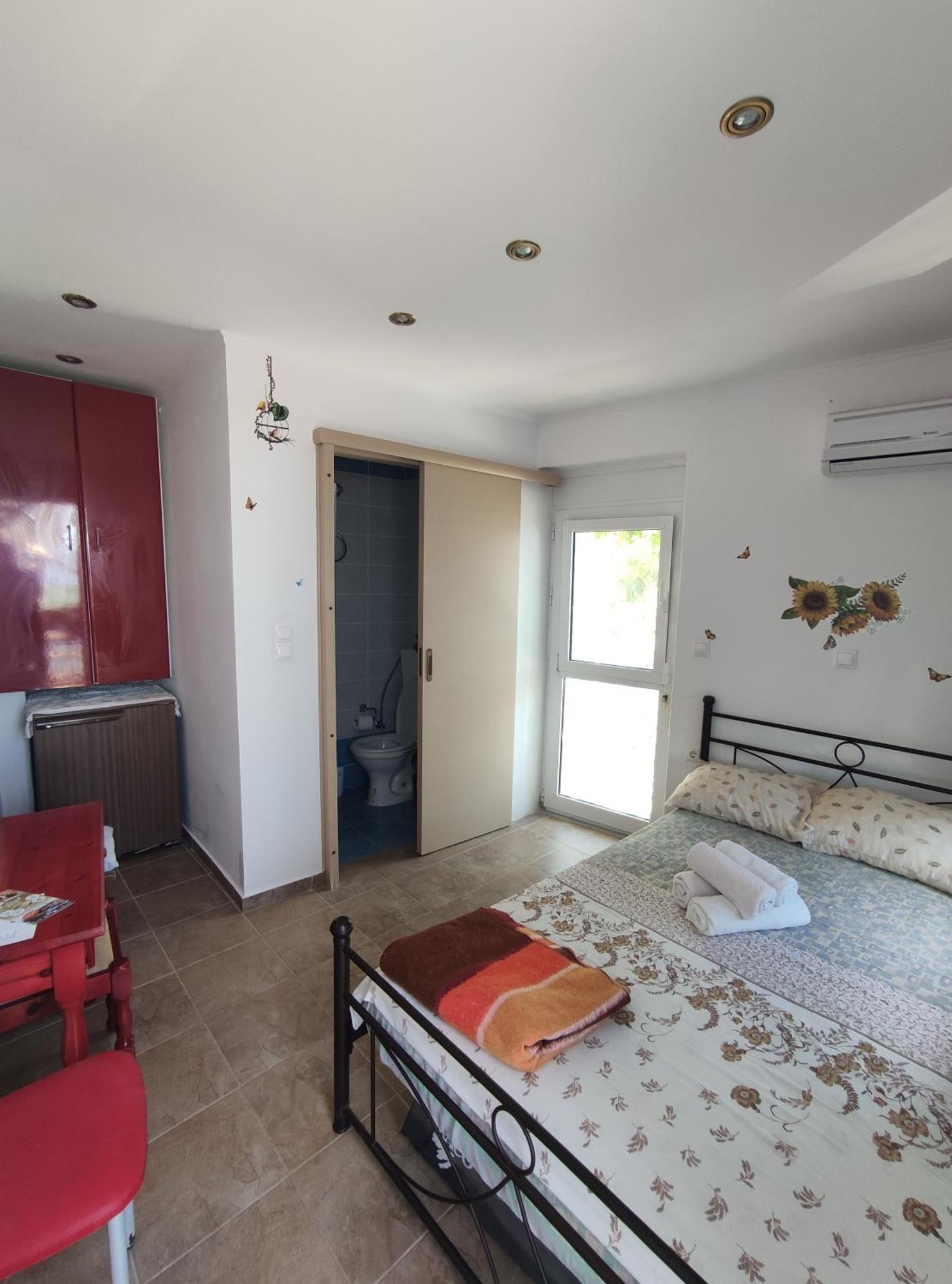 Rena'S Rooms Μελίντα Melinta Quarto foto